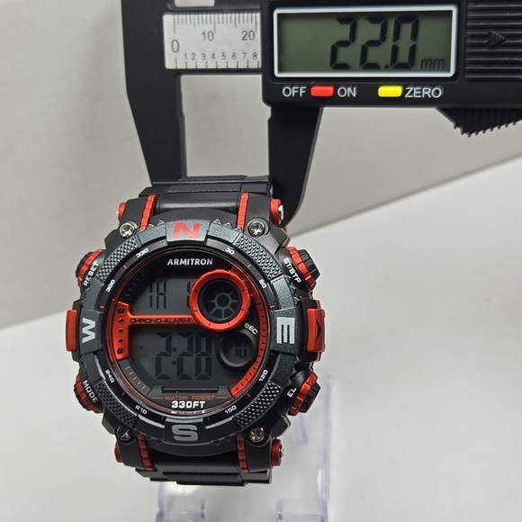 Mens Armitron Sport Digital Chronograph Watch Works Month Day Date Alarm - Picture 5 of 10